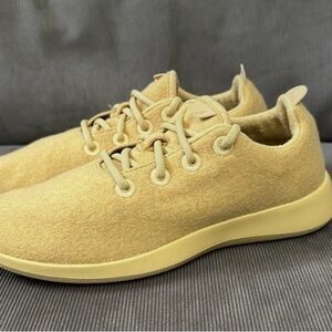 All birds Yellow Wool Sneakers